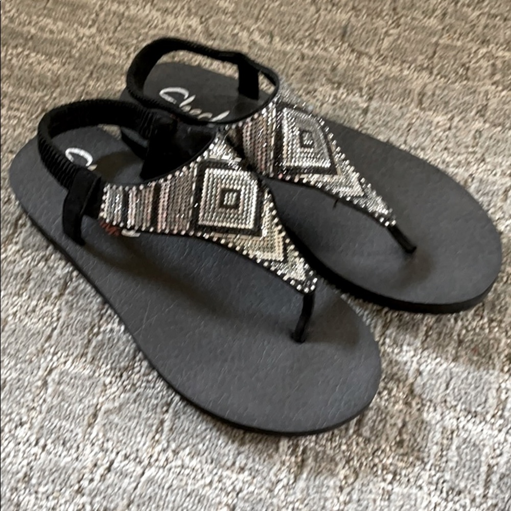 Size 9 Sketchers Yoga Foam Flip Flop